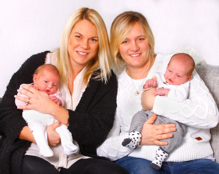 Systrarna Anna med dottern Elsie och Emma med sonen Noah