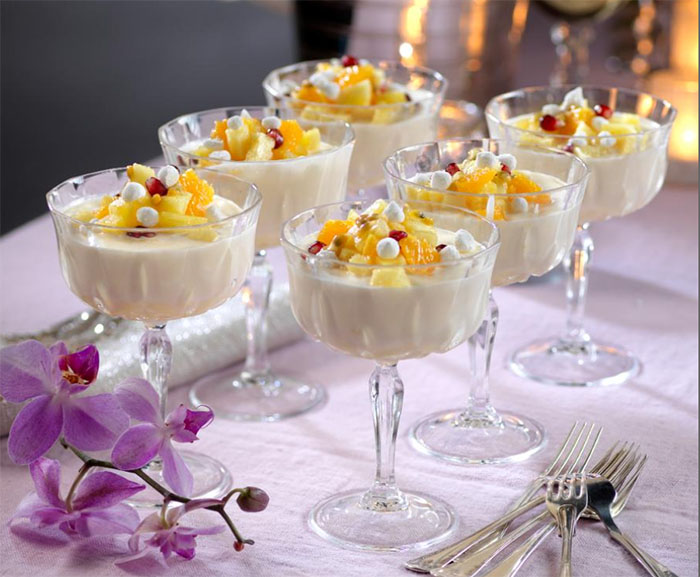 Punschparfait med fruktsallad Året Runt