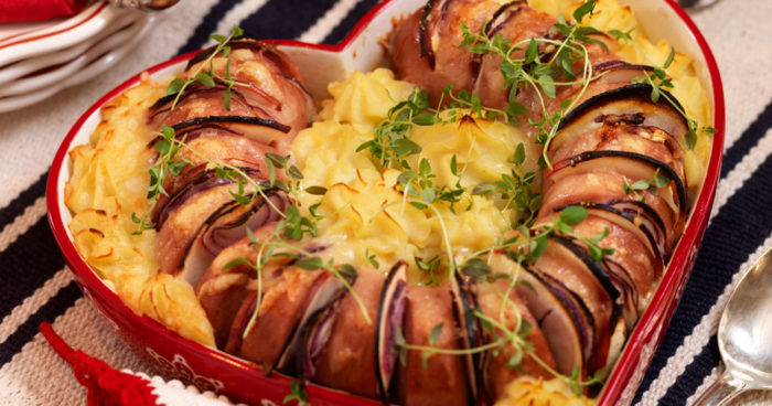Gratäng med falukorv och potatismos recept